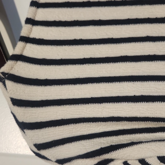 Free People.  black and white (cream) long sleeve with pockets - Picture 4 of 4